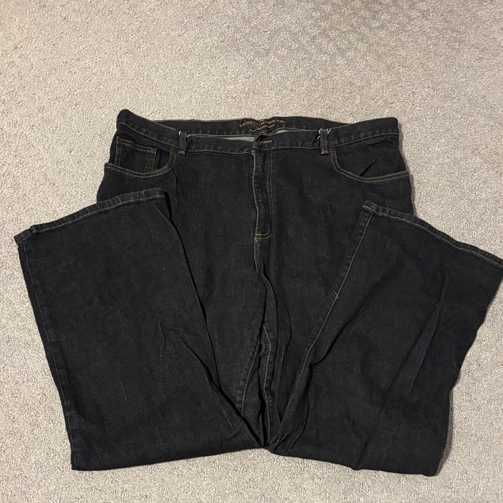Classic Black Relaxed Fit Women's Jeans